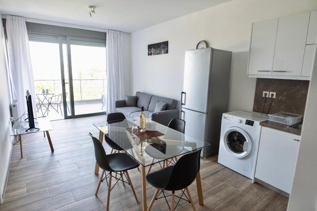 Cozy Apartment In Palaio Faliro With A Great View Афины Экстерьер фото