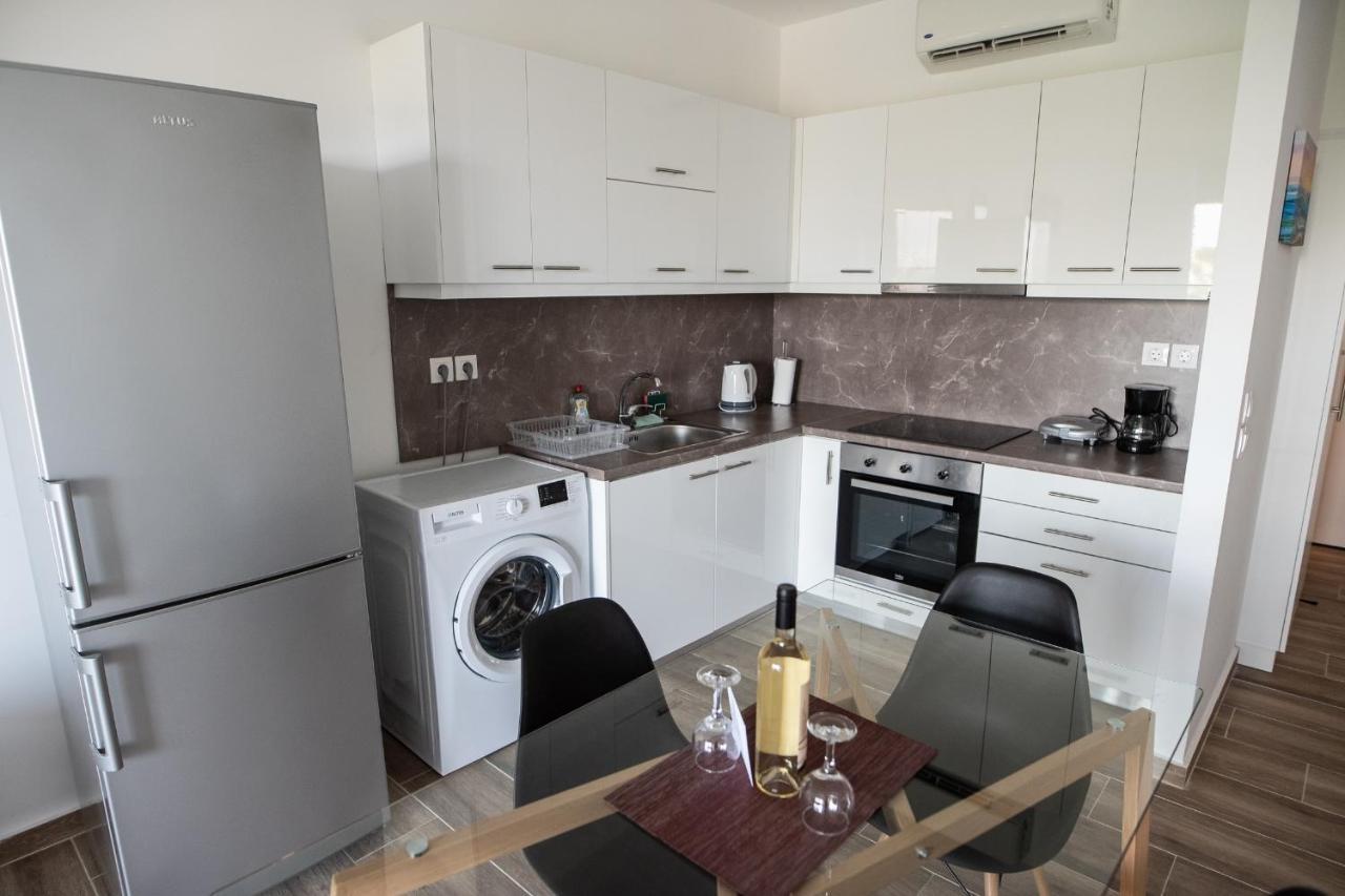 Cozy Apartment In Palaio Faliro With A Great View Афины Экстерьер фото